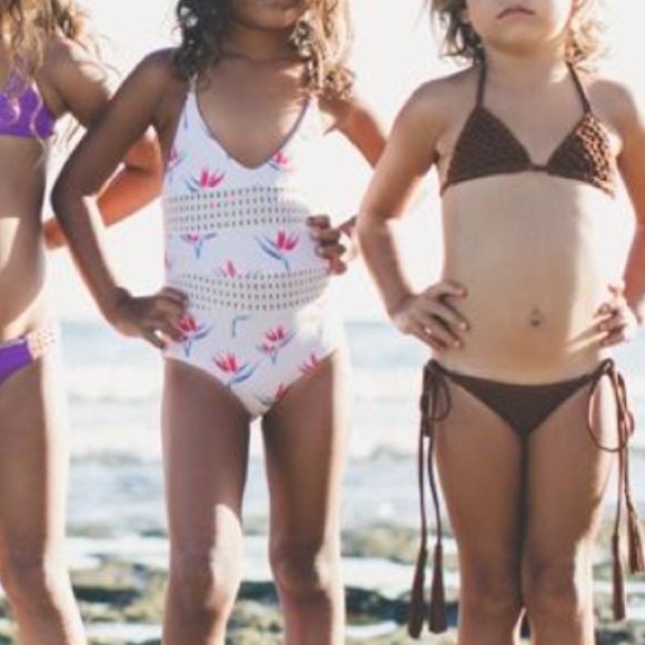 NWT ACACIA Honey top humuhumu crochet - Picture 5 of 7